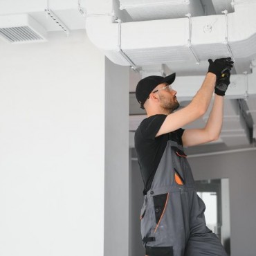 Instalação de Sistemas VRF/VRV em Ahú em Curitiba