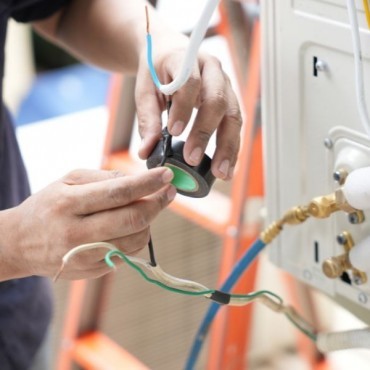 Instalações Elétricas Comerciais em Ahú em Curitiba